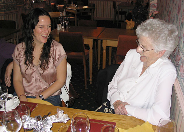 0747-Helen+Peggy